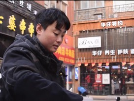 小号摆摊竟成大号金库？职业搭配还能这么玩！